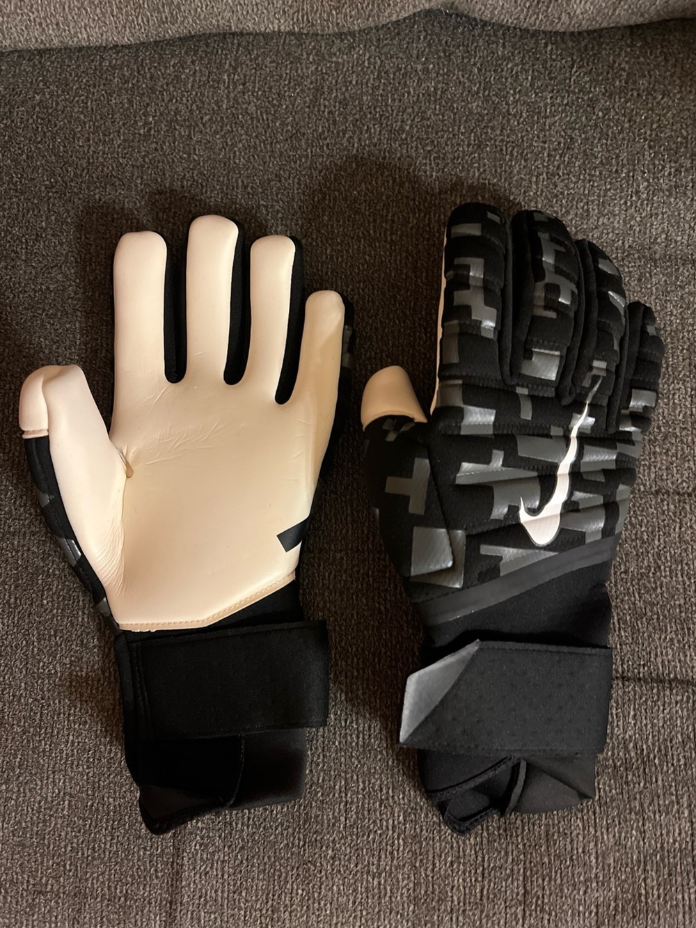 New Nike Phantom Elite Promo Soccer Goalkeeper Gloves Size 11